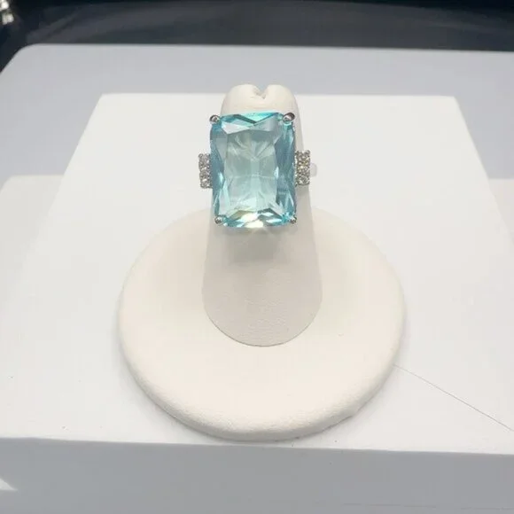 Aquamarine CZ Silver Tone Cocktail Ring Size 6 to 10 - Picture 8 of 11